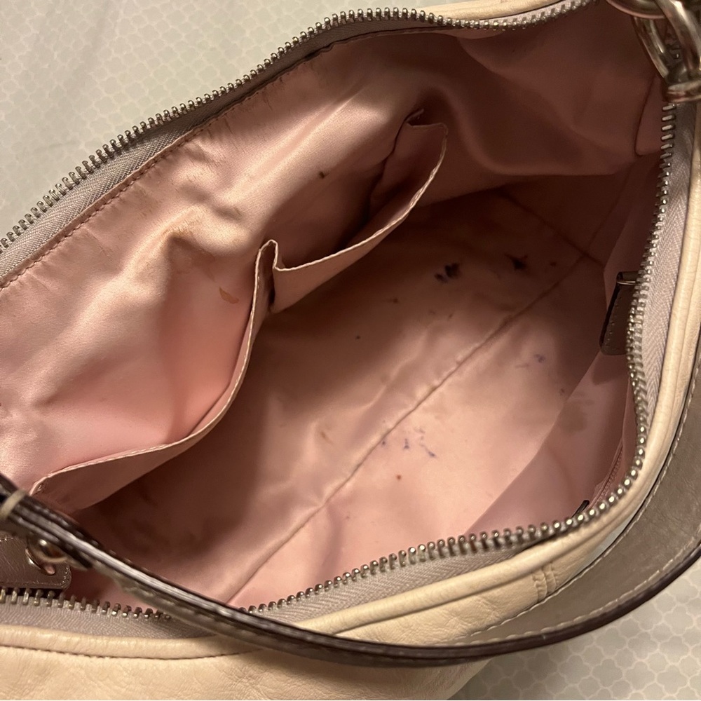 Coach Cream/White Leather Hobo Ashley Bag - Picture 9 of 10